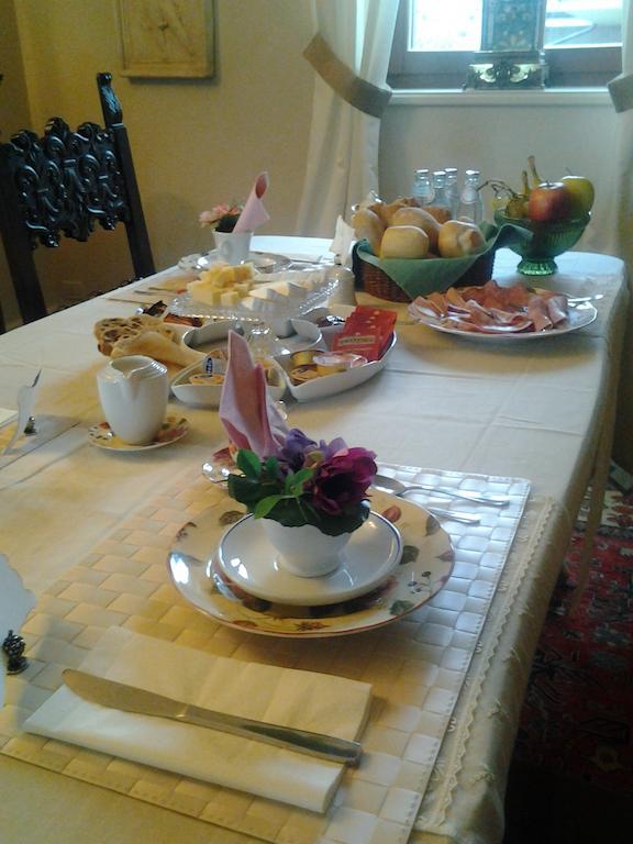 Villa Ai Cedri Bed And Breakfast Сомакампаня Екстериор снимка